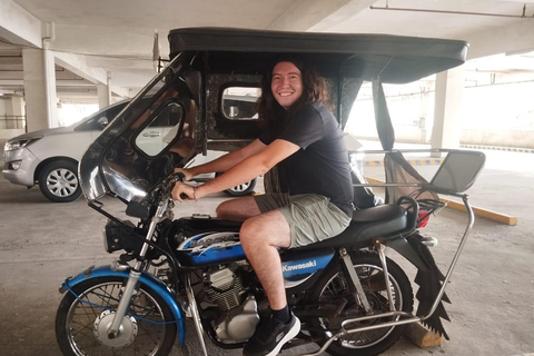 Manila: Matupplevelse på gatan och tur med lokal jeepney och trehjulingManila: Matupplevelse på gatan och tur med lokal jeepney och tricycle