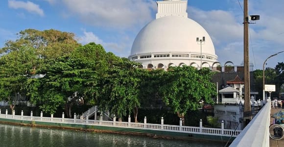 Bentota: Bawa Garden, Richmond Castle & Heritage Tour