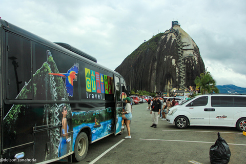 Guatapé Tour: Alto del Chocho Farm & Piedra del Peñol