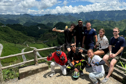 Tour di lusso di 2 giorni in moto di Ha Giang con Easy Rider