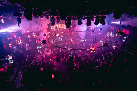 Tokyo Shinjuku: biglietto per il nightclub WARP e VIP (per stranieri)Pacchetto VIP Grand Cordon Duo