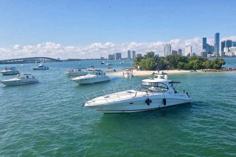 Miami: Privater Yachtcharter mit Getränken6-Stunden-Charter