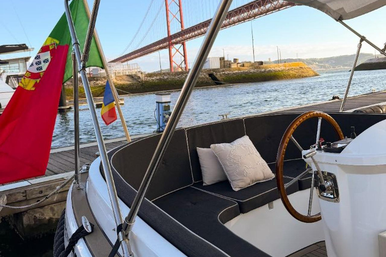 Lisbon Sunset Luxury Boat Vibes with Drinks & Pizza Lisbon Luxury Cozy Cruise with Drinks & Pizza