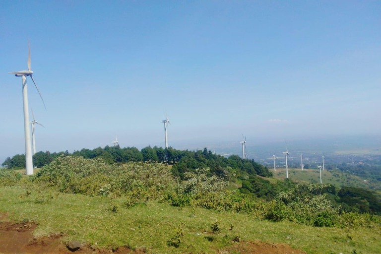 Nairobi: Ngong Hills Hiking and Zip Lining Tour