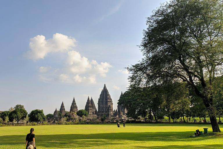 Yogyakarta: Private Merapi Jeep Lava Tour with Pickup