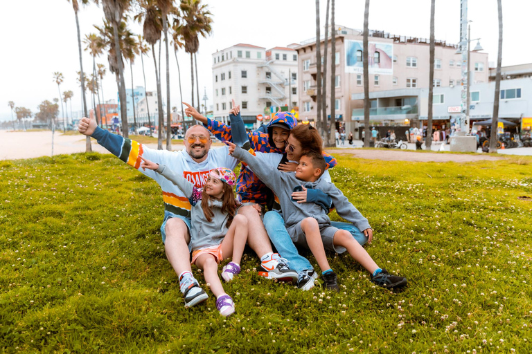 Los Angeles: Private Professional Vacation Photoshoot 30-Minute Los Angeles Photoshoot