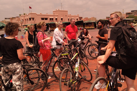 Marrakech: Tour de bicicleta com um guia localPasseio pela Manhã