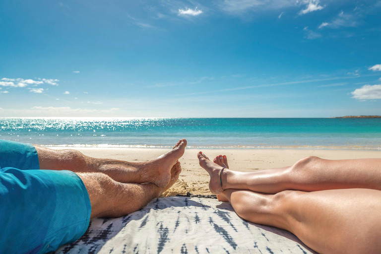 Perth: 8-Day Exmouth Tour with Ningaloo Reef Comfort Tour Twin Share Room (Adults only)