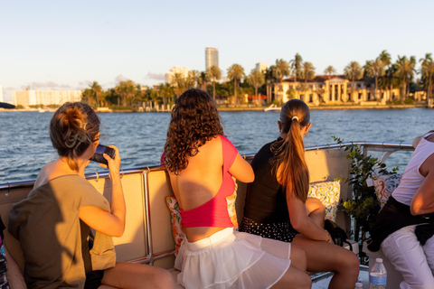 Miami: Millionaire's Row Cruise with Bay Swim Stop