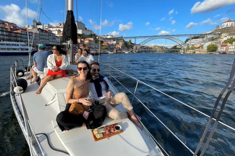 Porto: Charming Sailboat Cruise Sunset