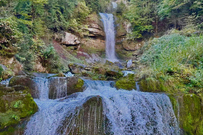 Interlaken: Bootsfahrt zu den Giessbachfällen &amp; Wanderung zum Iseltwald