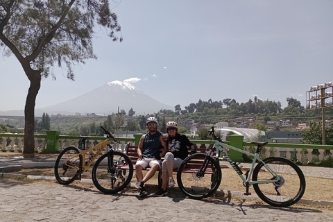 STADTFÜHRUNG MIT DEM FAHRRAD IN AREQUIPA