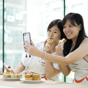 Taipei: Pineapple Cakes DIY Experience