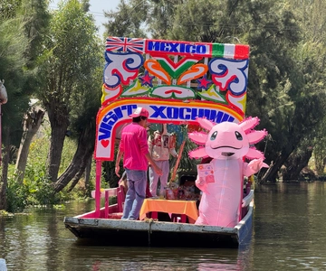 Mexico City Full Premium Boat Tour +live guide in Xochimilco
