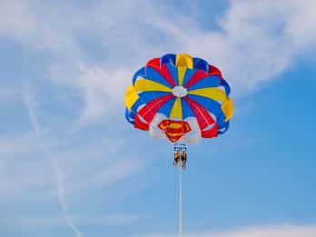 Barcelona: Parasailing magic flight and views above the sea