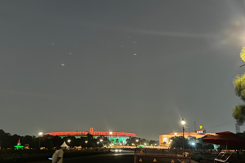 جولة دلهي الليلية – تجربة مسائية لمدة 4 ساعاتجولة ليلية في دلهي – تجربة مسائية لمدة 4 ساعات