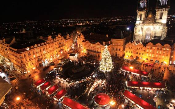 Prag: Weihnachtsmarkt Smartphone Spiel