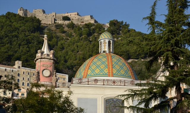 Salerno: Old town Walking Tour with Local Expert Guide