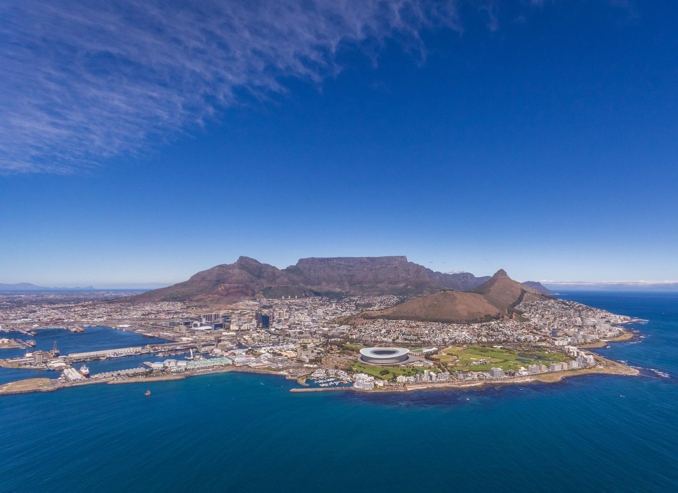 Cape Town: 2 Oceans Helikopterflyvning med billet til bådtur