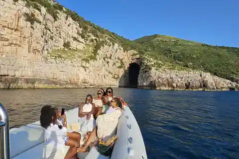 Valona: tour rilassante al tramonto alla grotta di Haxhi Ali