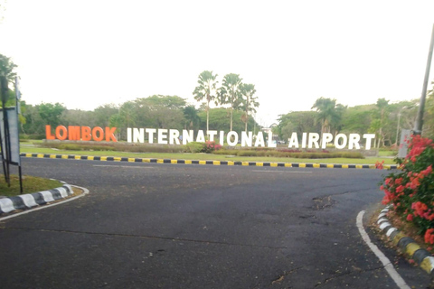 Lombok: Pick-up Port/Airport +Waterfall Tour+ Drop off Hotel Bangsal Port + Waterfall Tour + Drop-off Kuta Lombok Area