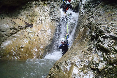 Der Bleder See: Bohinjer Tal Canyoning Tour mit FotosDer Bleder See: Canyoning im Bohinjer Tal