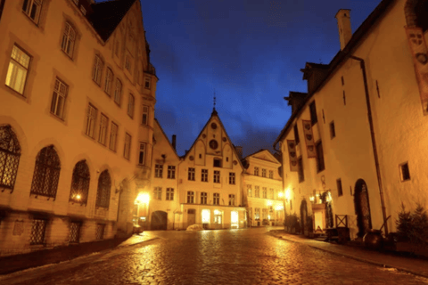 Tallinn: Old Town Night Walk with True Crime Stories