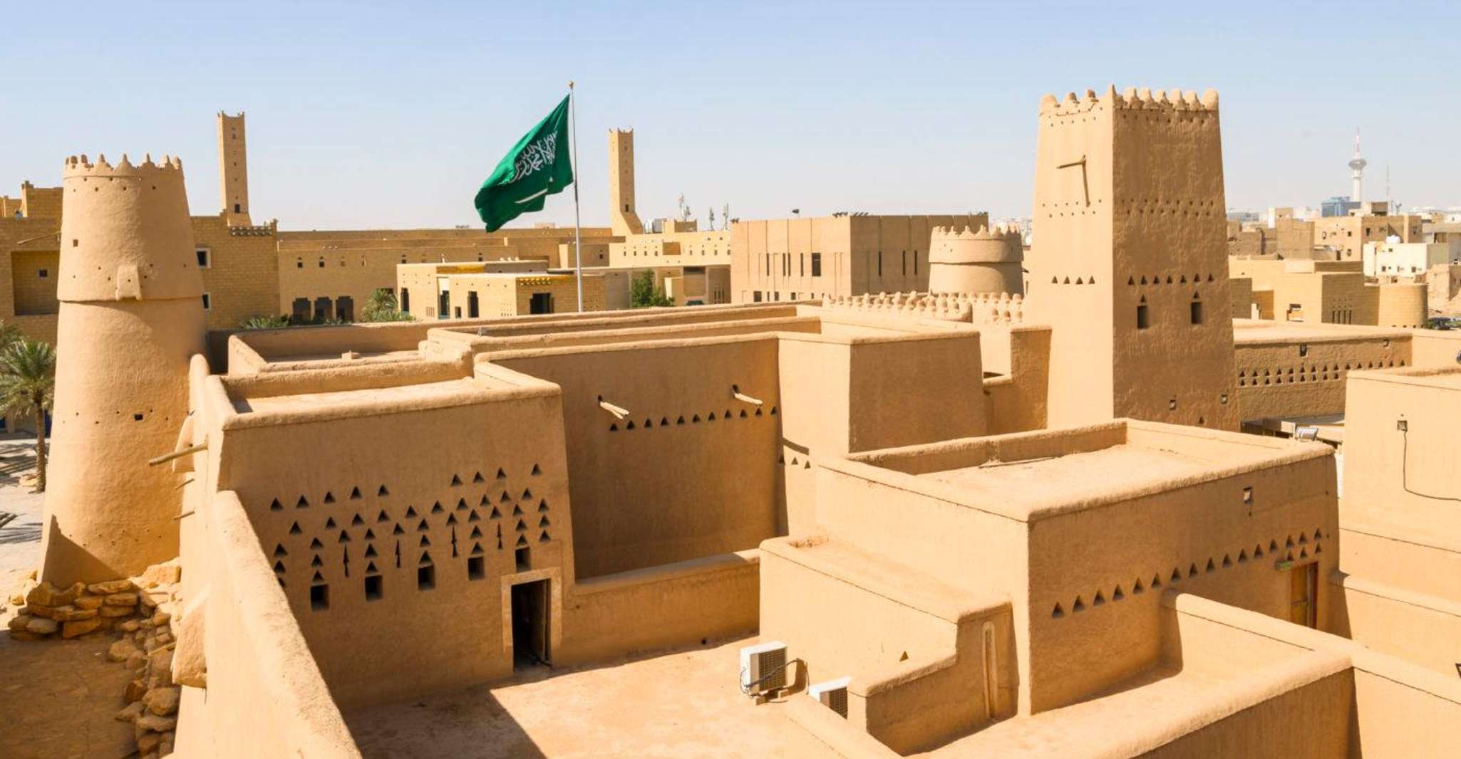 VIP Riyadh Half Day Almasmak, National Museum, Kingdom Tower photo 3