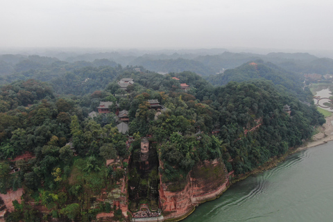成都：乐山大佛徒步之旅成都：乐山大佛徒步之旅（英语导游）