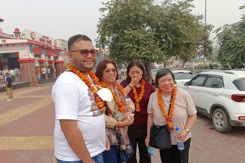 Vanuit Delhi: Agra dagvullende tour met gids met maaltijd &amp; entreeAuto met airconditioning, chauffeur, gids, maaltijd en tickets voor monumenten