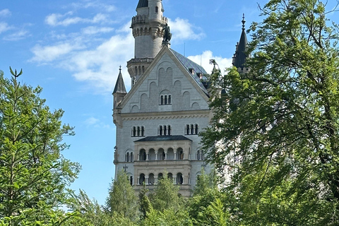 De Zurique: Excursão privada ao Castelo de Neuschwanstein com almoço