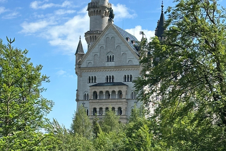 De Zurique: Excursão privada ao Castelo de Neuschwanstein com almoço