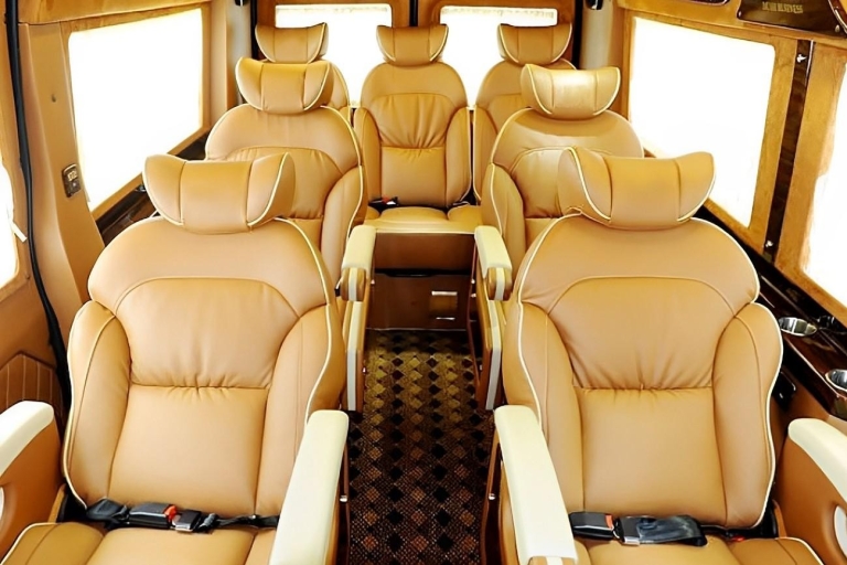 Private taxi: HCM center to Ho Chi Minh Airport (SGN) Sedan (3 people + 2 bags) - Economy class