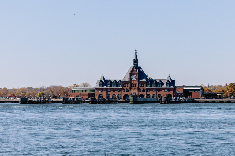 NYC Skyline &amp; Statue of Liberty Sightseeing Cruise90 minuten durende rondleiding
