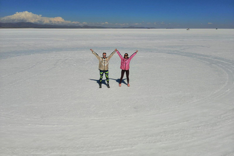 La Paz : Tour d'Uyuni se terminant à Atacama au Chili en bus.