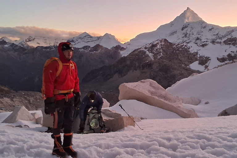 Huascarán National Park: Ascent to the Summits of the Snow-Capped Urus and Ishinca
