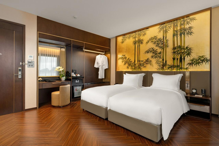 From Hanoi: Sea Stars Cruise 3-Day Ha Long Bay & Lan Ha Bay