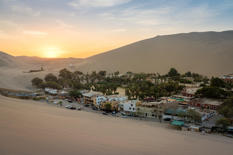 从利马出发：巴列斯塔斯群岛、瓦卡奇纳沙滩越野车和沙板滑行不返回利马