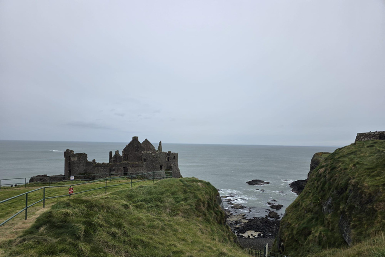 Giants Causeway: Private Causeway Coast Tour with Guide