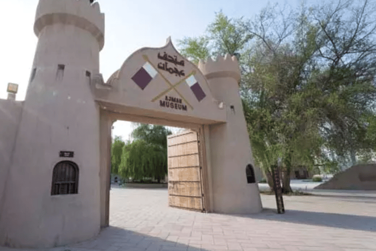 Dubai: 5 Emirates Lunch Tour & English/Russian Guide