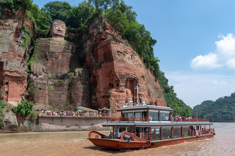 Chengdu: Private Day Tour to the Leshan Giant Buddha Basic Tour with Guide and Transfer - No ticket no food
