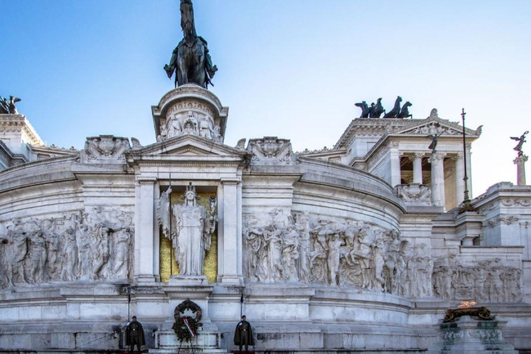 Rzym: Vittoriano z wejściem na dach i Palazzo Venezia z gospodarzem