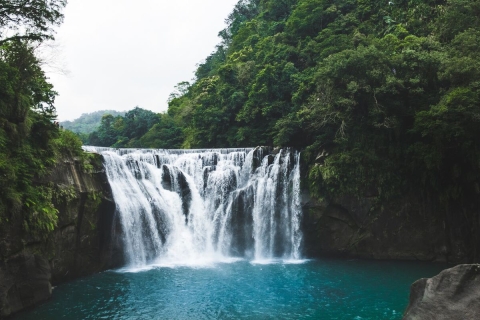 Découvrez les merveilles de la nature : Explorer les 4 principales chutes d'eau