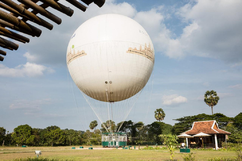 Passeio de balão em Angkor ao nascer ou ao pôr do sol e traslado de ida e volta