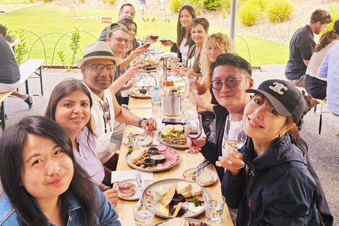 Melbourne: Mornington Peninsula Wine Tour with Lunch Melbourne Departure