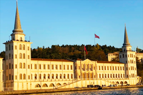 Istanbul: Bosphorus & Golden Horn Sunset Yacht Cruise