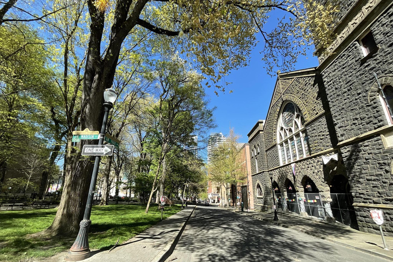 A Guided Walking Tour of Vibrant Downtown Portland