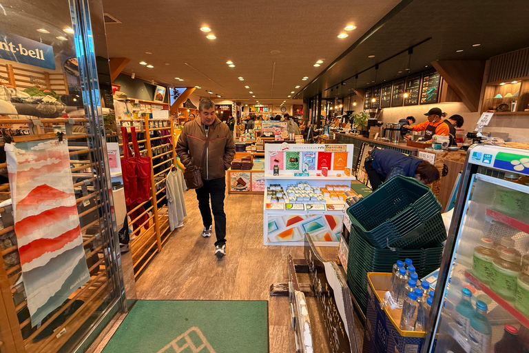 Tokyo: Mt Fuji A Journey Through Nature, History & Culture Tokyo: Mt Fuji A Journey Through Nature, History, & Culture