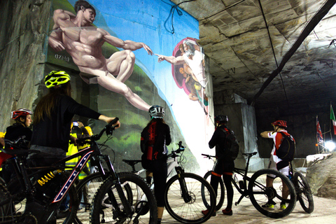 Tour in E-Bike alle Cave di Marmo di Carrara con degustazione di strutto