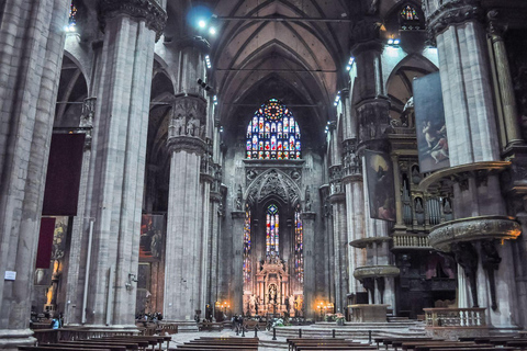 Milano: Piccolo gruppo - Castello, degustazione di gelati e tetto del Duomo